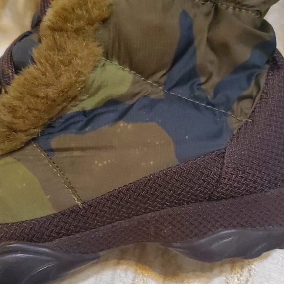 The North Face Camo Nuptse Boots Winter Snow Faux Fur Goose Down Womens Sz 7.5 - Picture 3 of 5
